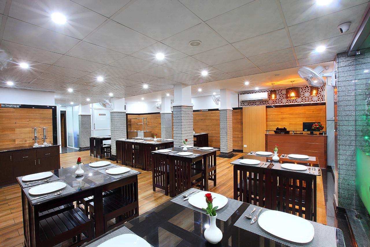 Pgs Inn Kochi Esterno foto
